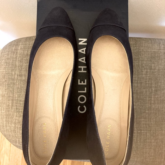 Cole Haan Go to Pump in marine Blue suede size 7.5 - Picture 5 of 6